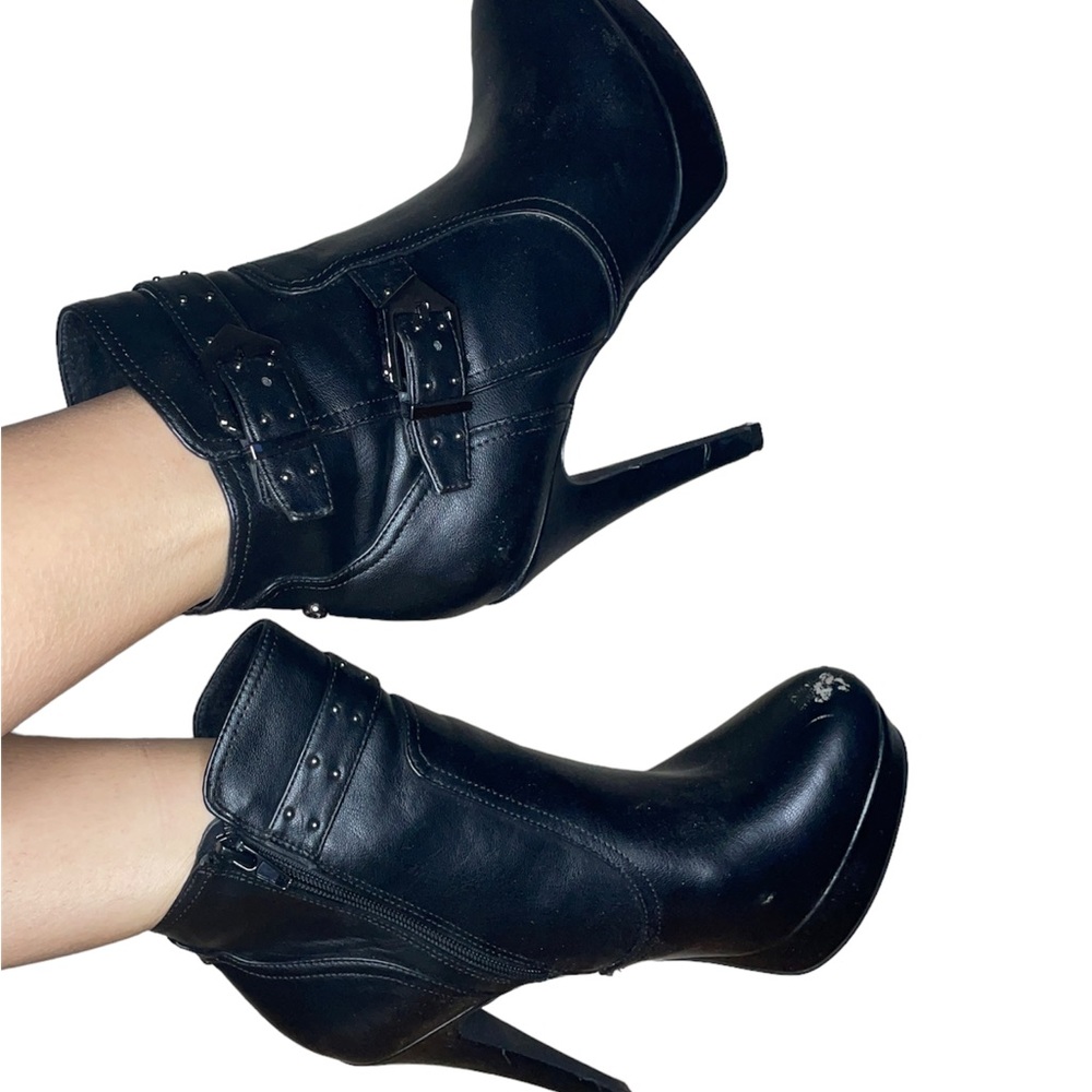 SEXY PLATFORM ANKLE BOOTIES